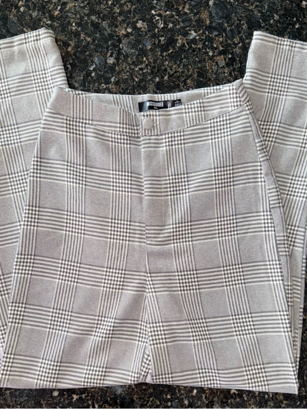 Missguided Plaid Trousers in Gray and Cream 2 Tall